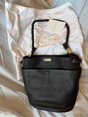 Chloé Key Medium Leather Bucket Bag